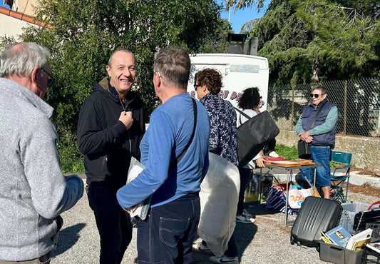 Visite du vide grenier du CIQ Nors-Ouest